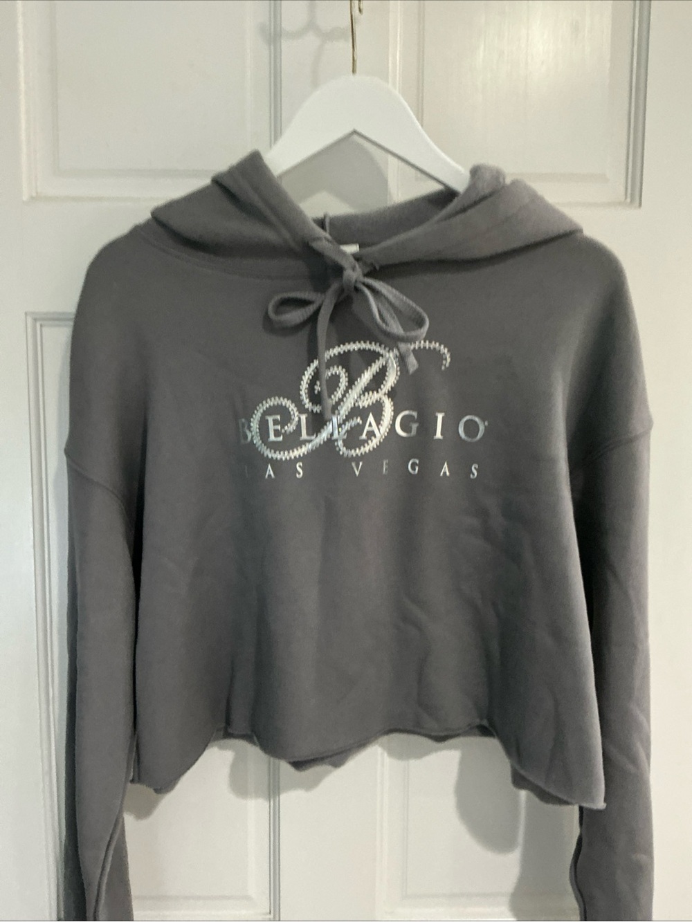Bellagio Las Vegas Women's Gray Cropped Hoodie